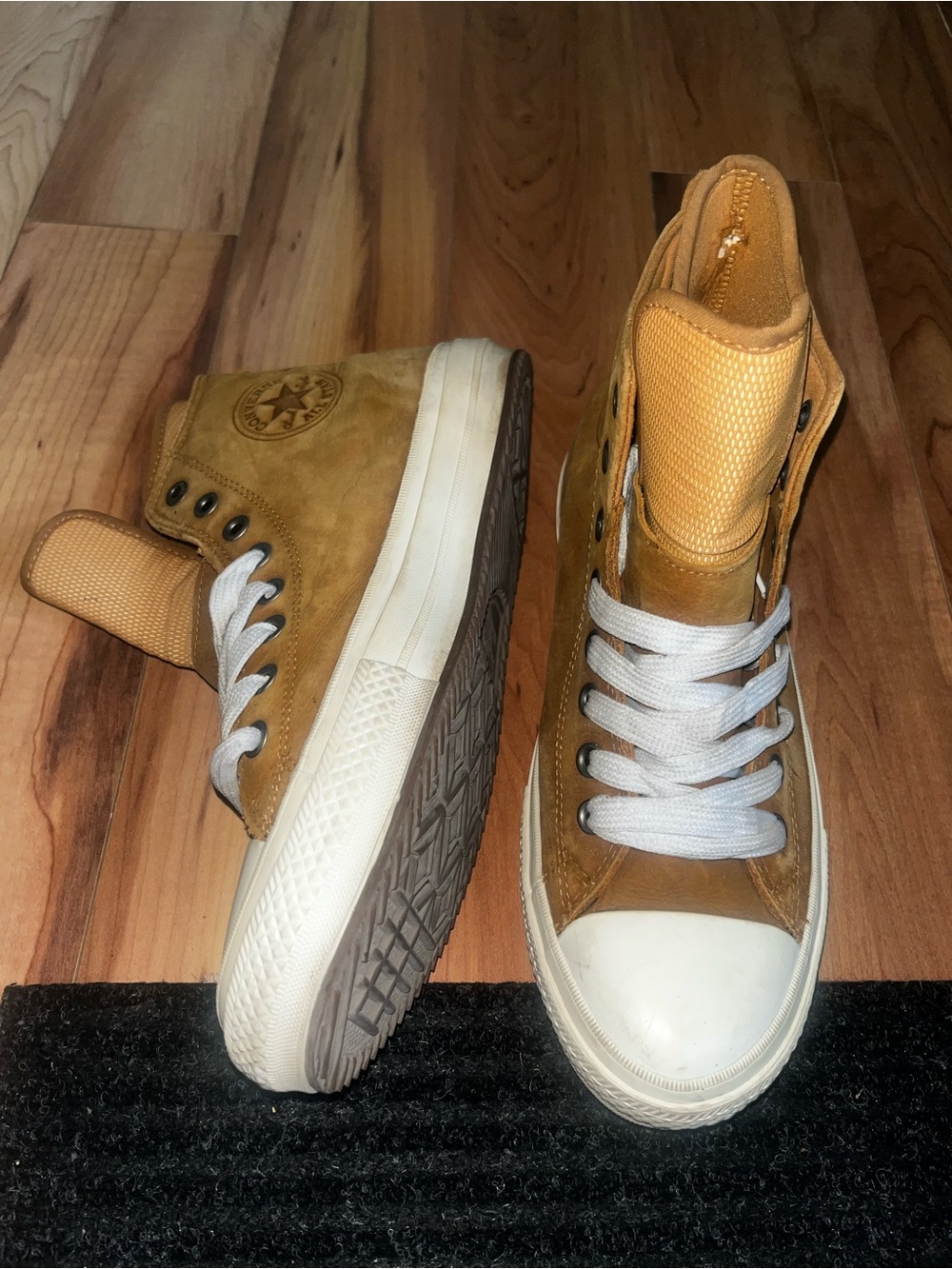Men's High-Top Casual Sneakers in Tan by
